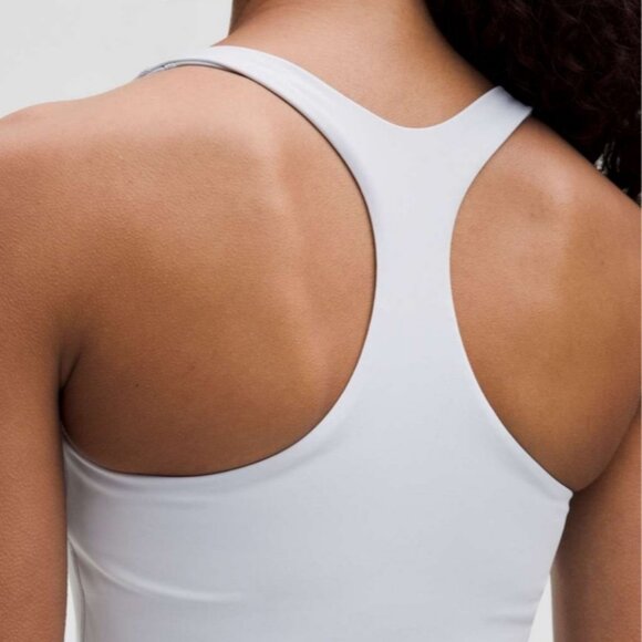 Lululemon NWT Lightweight Tennis Tank Top *Medium Support, B/C Cup Starch Blue - Picture 3 of 6